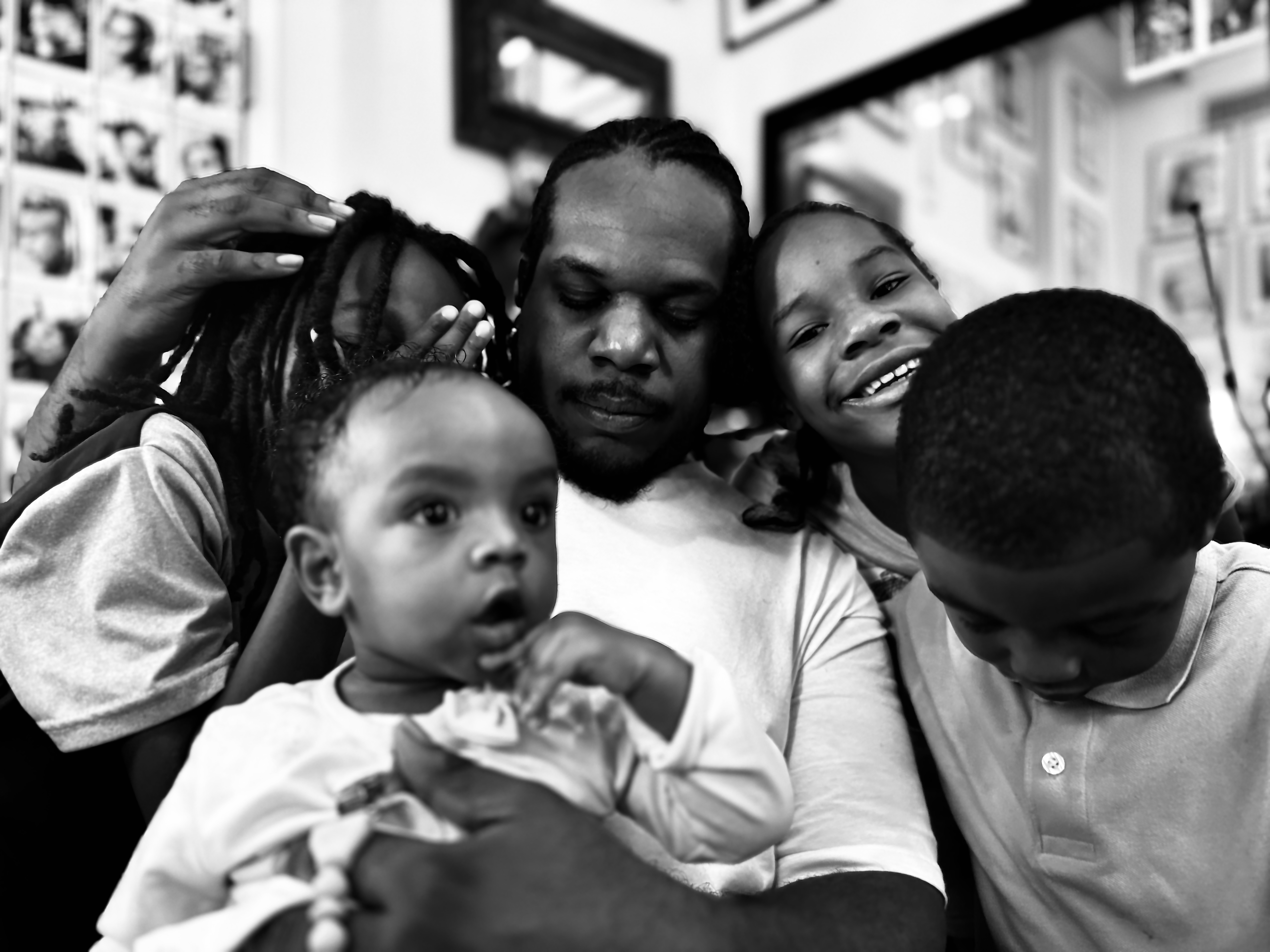 A family portrait session with Hopeful Memories